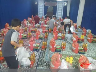 ۱۲۰بسته حمایتی توسط بسیجیان ناحیه نظرآباد بین خانواده&zwnj;های نیازمند تهیه و توزیع شد
