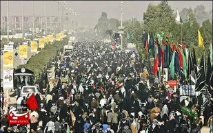 راهپیمایی اربعین خاری در چشم دشمنان