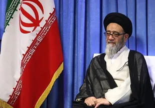 دیدار امام جمعه تبریز با خانواده اهدا کننده عضو