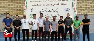 پیشکسوتان در سکوی مسابقات آمادگی جسمانی