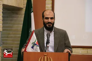 دانشجو مؤذن و پیشران جامعه است
