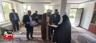 دیدار مسئولان جهاد کشاورزی مازندران با خانواده شهید سردار صمصام طور