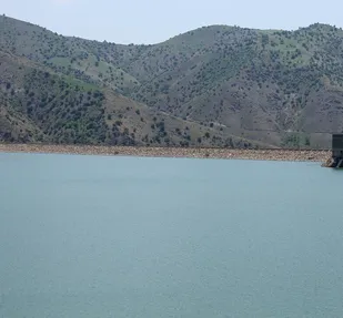 پایان خط انتقال آب سد آزاد کردستان شهر دزج قروه است