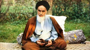 مردمی&zwnj;ترین رهبر