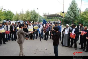 تجمع اعتراضی دانشجویان مرند در خصوص سخنان سخیف ترامپ