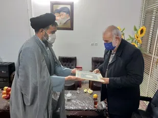 مسئول نمایندگی ولی فقیه تیپ ۱۲ قائم (عج) با خانواده شهید حسین خرمیان دیدار کرد