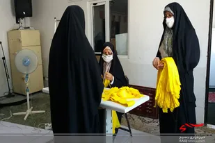 دوخت ۵۰۰ سربند و پرچم به&zwnj;همت پايگاه پنج تن همدان