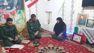 دیدار صمیمی سردار باقری با خانواده شهدای میان کوه شرقی پلدختر +فیلم