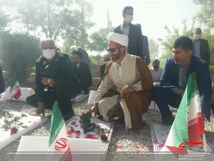 تجلیل از مقام شهدا و رزمندگان