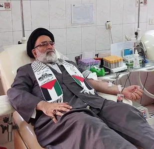اهدای خون توسط معاون شورای هماهنگی تبلیغات اسلامی کشور