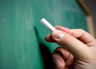 ثبت نام رایگان ۷۳ دانش آموز تحت حمایت در مدارس غیرانتفاعی و هیأت امنایی