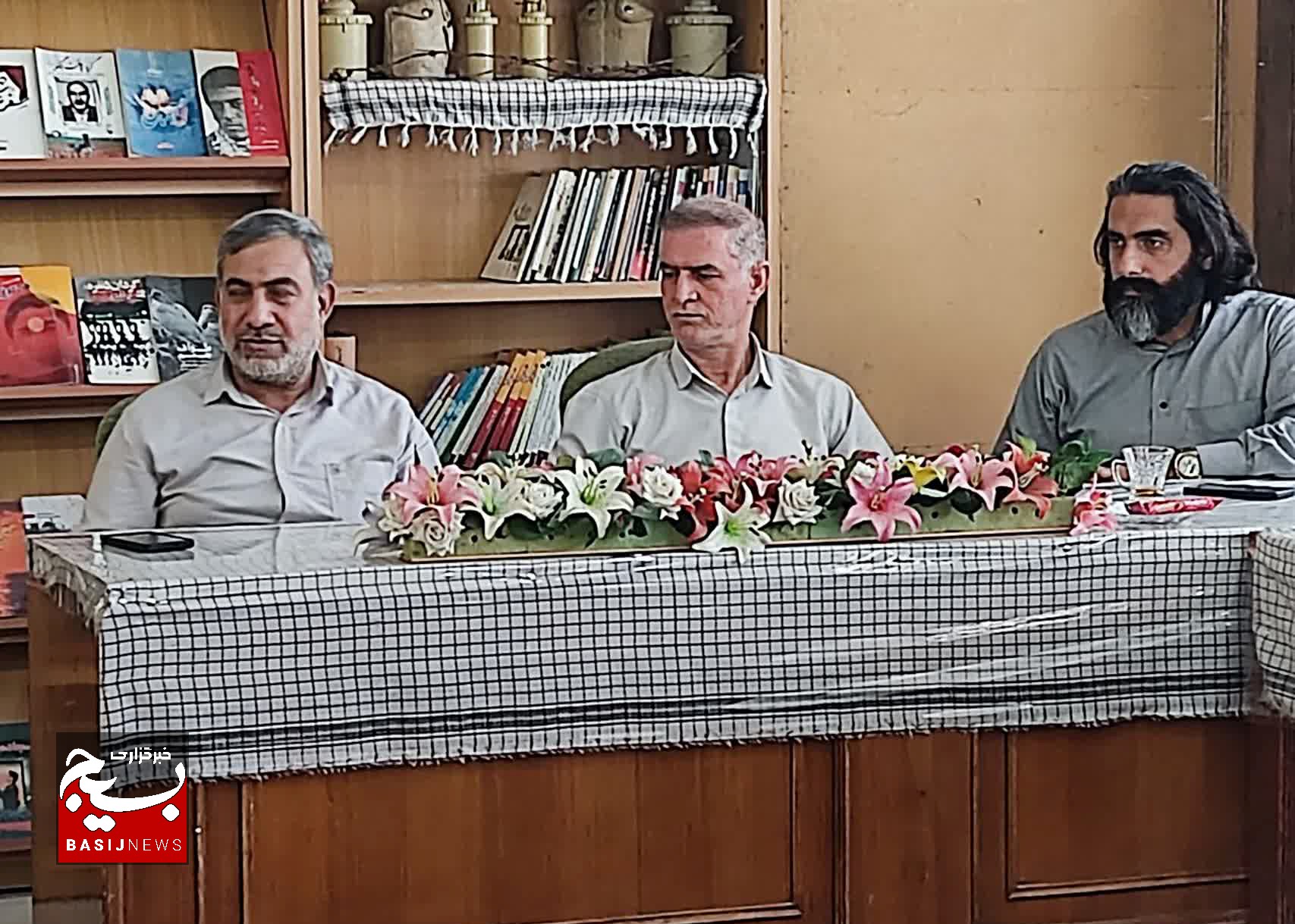 آمادگی دشتستان در آستانه هفته دفاع مقدس؛ برنامهها با شعار لبیک یا خامنهای برگزار میشود آمادگی دشتستان در آستانه هفته دفاع مقدس؛ برنامهها با شعار لبیک یا خامنهای برگزار میشود