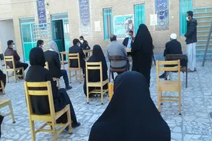 میز خدمت پایگاه ام کلثوم حوزه نرجس خاتون در مسجد بلال زاهدان برگزار شد