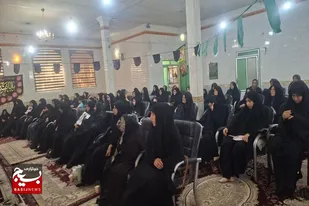 مراسم بزرگداشت رهبر شهید در روستای لتگاه شهر لالجین