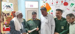 بازدید فرمانده سپاه نیکشهر از نمایشگاه صنایع دستی در منطقه بنت شهرستان نیکشهر