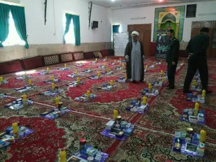 تهیه ۷۰ بسته خوراکی برای نیازمندان و مستضعفین