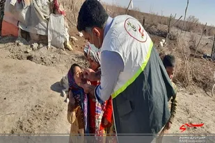 خدمت بی منت بسیج جامعه پزشکی در ریشه کنی فلج اطفال