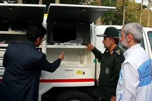 نخستین درمانگاه سیار دامپزشکی کشور در استان فارس رونمایی شد