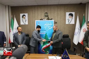 برگزاری عصر شعر شهدایی در شهرکرد+عکس