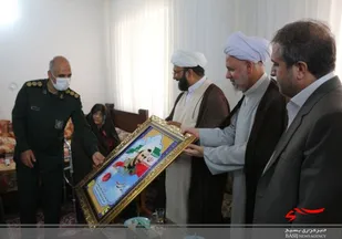دیدار مسئولین ساوه با خانواده طلبه شهید محمدمهدی یعقوب زاده