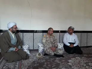 دیدار مسوولین تیپ82 سپاه قزوین با امام جمعه روستای ساوان