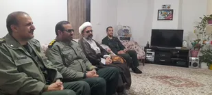 دیدار مسئولین شهرستان شاهرود با خانواده شهدای مدافع حرم + تصاویر