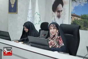 کارگاه آموزشی با موضوع چالش های زن امروز در تبریز