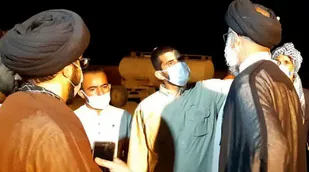 بازدید شبانه امام جمعه اهواز از روستای محروم &laquo;ابویرو&raquo; بخش غیزانیه