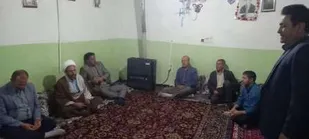 دیدار بسیجیان و مسئولین با خانواده شهید حسینعلی آقایی