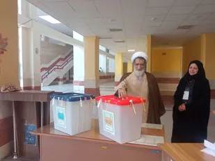 حضور در انتخابات مکر دشمنان را خنثی می&zwnj;کند