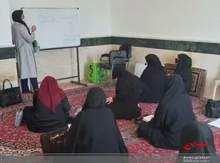 کارگاه آموزشی امداد و تزریقات ویژه بانوان