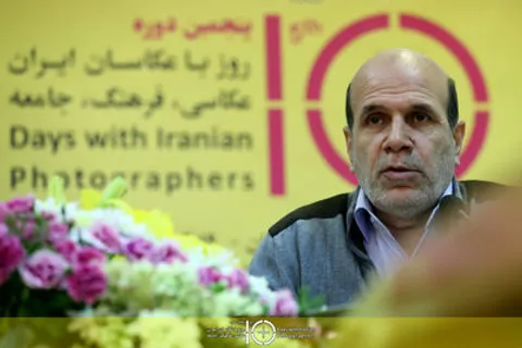 حق عکاسان جنگ ادا نشده است/مشکلات مالی دلیل مهم در تکراری شدن هنر