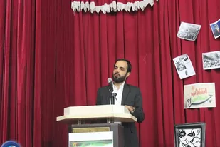 صراط مستقیم انقلاب، راه، سیره و وصیت نامه امام (ره) است