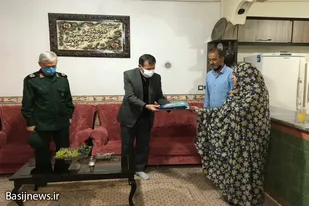 دیدار فرمانده سپاه فامنین با خانواده شهدا و ایثارگران