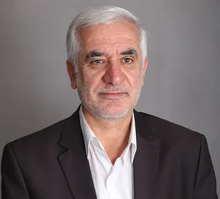 اختلاس و حقوق نجومی، اقتصاد را غیر شفاف می&zwnj;کند