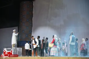 گزارش تصویری از نمایش تبار باران