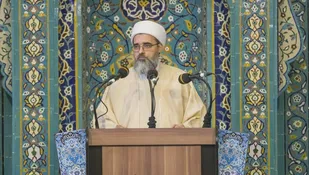 مردم نیکی و کمک کردن به یکدیگر را فراموش نکنند