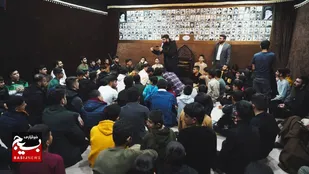 جمع صمیمی و حضور پرشور  دهه هشتاد و نودی ها در مراسم اعتکاف مساجد ایذه
