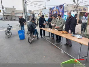 نصب پوستر شهید سلیمانی در هندیجان