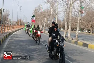 رژه موتوری بسیجیان سپاه ناحیه ملایر به مناسبت دهه فجر