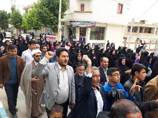 حضور مردم لردگان در راهپیمایی علیه آمریکا