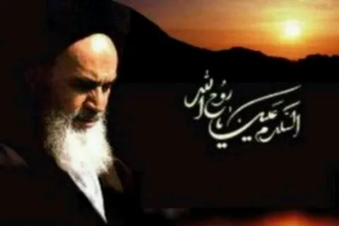 حضور حداکثری فرهنگیان و دانش آموزان در آئین بزرگداشت ارتحال امام