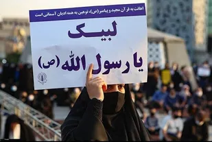 مشت کوبنده سپاه پاسداران به اظهارات رئیس جمهور فرانسه