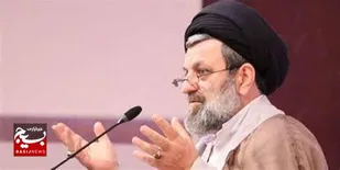 ابعاد اخلاقی و تربیتی نهضت عاشورا تبیین شود