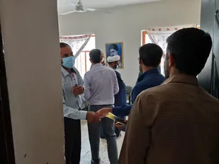 دیدارفرمانده وجمعی از اعضای شورای حوزه ثامن الائمه (علیه السلام ) سپاه زرند جمعی از فرهنگیان سی ریز