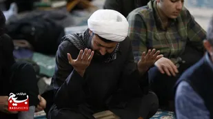 حال و هوای معتکفین در آخرین روز از مراسم معنوی اعتکاف/امیدآفرینی یعنی حضور جوانان و سالخوردگان در بهترین روزهای عالم&nbsp;

&nbsp;