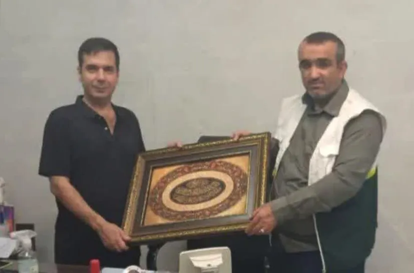 تجلیل از مسئول گروه جهادی پزشکی شهید حاج قاسم سلیمانی در قشم