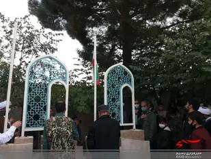 غبارروبی قبور مطهر شهدای کهک