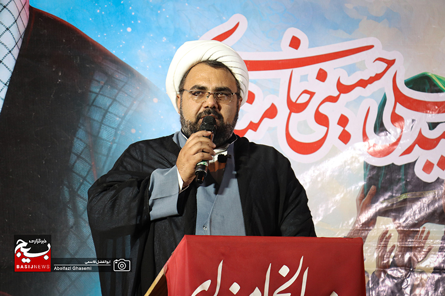 پرچم مقاومت تا شکست جبهه استکبار برافراشته خواهد ماند