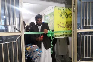افتتاح نمایشگاه عکس شهادت در شهرستان سیب و سوران